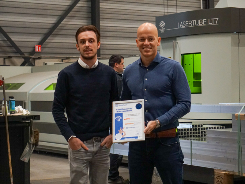 Original 2940E1E2 29F1 4E1F B74C 3A073481ECE6